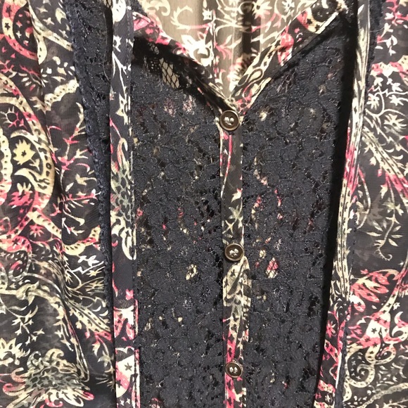 🌻FANG Semi Sheer Paisley V Neck Tunic - Picture 5 of 9